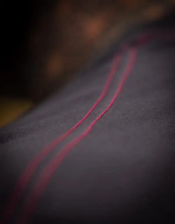 Oversized On The Table - Image 9