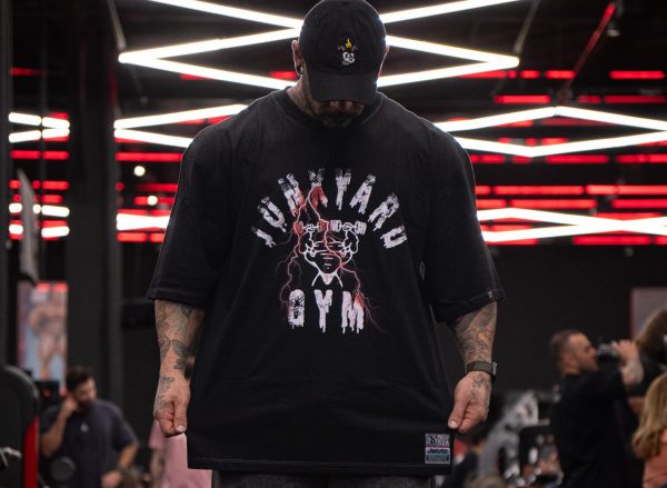 Over Junkyard Thunder (BLACK)